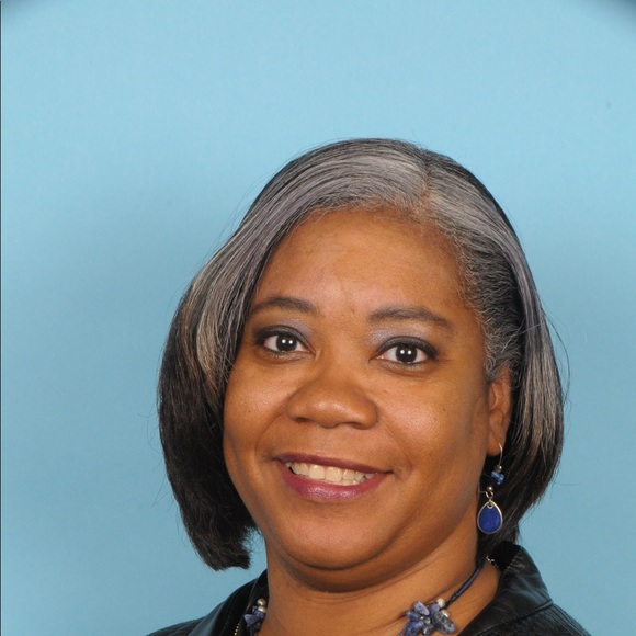 Meet your Posher, Tanya - Picture 1 of 1